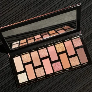 Гліттерна 16 кольорова палітра тіней: Яскраві, матові кольори для незабутнього макіяжу