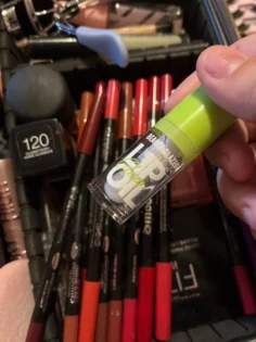 8 кольорів зволожуючого глянцевого блиску для губ – ідеальний подарунок на Валентиновий день photo review