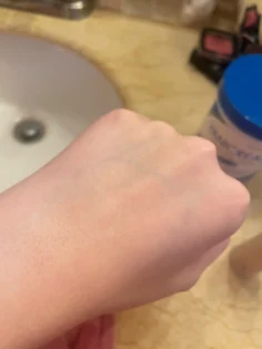 Жідка основа для обличчя - природне покриття без пудри photo review