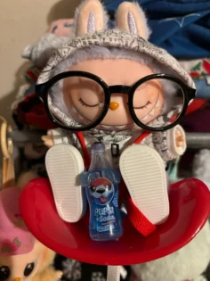 Безпечне сидіння для ляльок: Labubu Carseat для стильного інтер'єру photo review