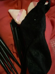 Макіяжна кисть для м'якого нанесення - ваш професійний інструмент для краси photo review