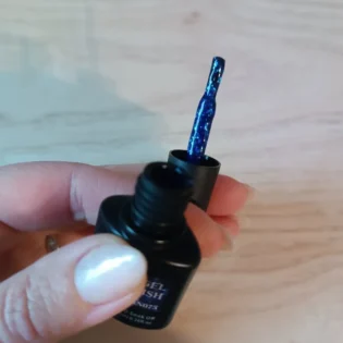 Гель-лак UR SUGAR 7.5ML: Чарівний білий гліттер для манікюру photo review