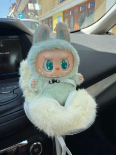 Безпечне сидіння для ляльок: Labubu Carseat для стильного інтер'єру photo review