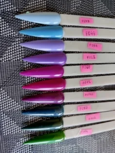 Гель лак LILYCUTE: яскраві та довговічні нігті photo review