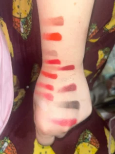 Червона палітра тіней UCANBE для макіяжу: 15 кольорів для свят photo review