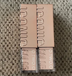 Матова помада O.TWO.O: досконалий вигляд з 24-годинною стійкістю photo review