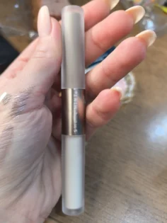 Жидкий хайлайтер для обличчя – стильний контур та освітлення photo review