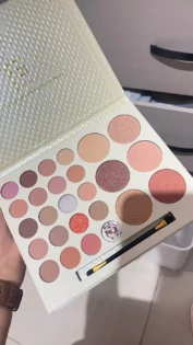 Eyeshadow Palette 26 Colors - Яскраві Відтінки для Вашого Макіяжу photo review