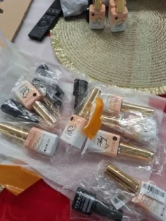 Гель лак UR SUGAR – блискучий вибір для манікюру! photo review