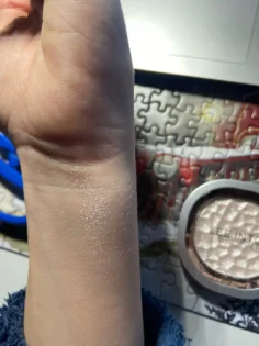 LEEINTO порошок для сяючого макіяжу - ідеальний вибір для ваших очей photo review