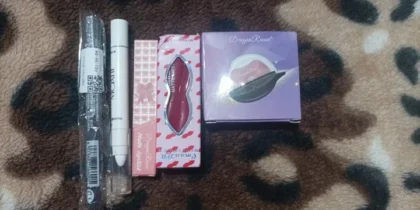 Матова помада Velvet Matte: 12 відтінків для бездоганного макіяжу photo review