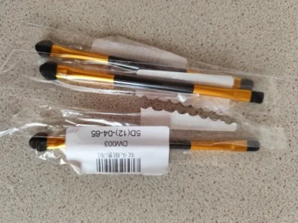 Highlighter Powder - Осяйний макіяж для обличчя та тіла photo review