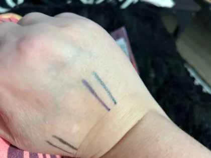 Глитеровий лайнер для очей – яскравий стиль для вашого макіяжу photo review