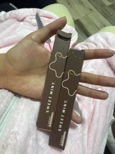 Eyeliner: Довготривала, швидкосохнуча та водонепроникна підводка photo review