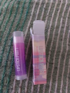 Липка помада: довготривалість та зволоження для идеальних губ photo review