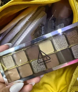 12 Color Eye Shadow Plate: Ідеальний вибір для початківців в макіяжі photo review