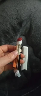 Матова губна помада - довготривала та зволожуюча косметика для дівчат photo review