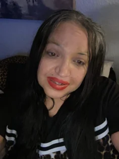 Градієнтний олівець для губ - елегантний та матовий фініш photo review