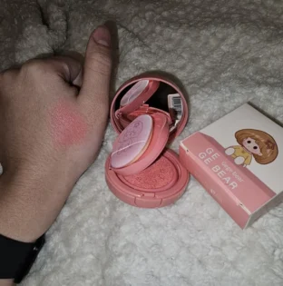 Cushion Blush Blendable Shade - Тривалий рум'янець для природного вигляду photo review