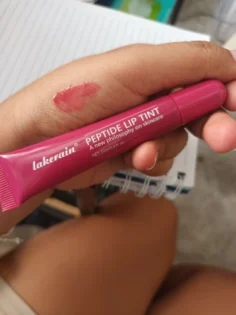 Гладкі губи з 10ml Mirror Lip Glaze – зволожуючий гель для губ photo review