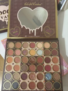 42 Colors Rainbow Eyeshadow Palette - Яскраві тіні для повік photo review
