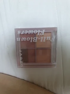 5-color Eyeshadow Palette - ідеальний вибір для натурального макіяжу photo review