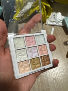 Різдвяна палітра тіней з сніжинками - 9 кольорів photo review