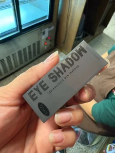 Тіні для повік Biya 2: Червоний і Чорний для Яскравого Макіяжу photo review