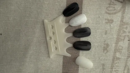 Нігтьовий гель лак чорний білий - 2Pcs Nail Gel Polish Set photo review