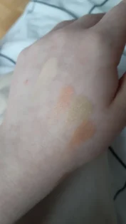 Консилер Чотирьох Кольорів: Ідеальне Покриття для Вашої Шкіри photo review