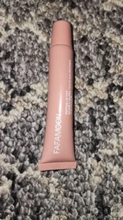 Глянцевий губний блеск: ненав’язливий об'єм і зволоження для ваших губ photo review