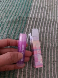 Липка помада: довготривалість та зволоження для идеальних губ photo review