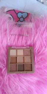 Тіні для повік Luxurious 9: яскраві кольори для вашого макіяжу photo review