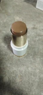 SAM SUGAR Highlighter Stick - Ідеальне вирішення для сяючої шкіри photo review