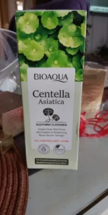 BIOAQUA Centella Asiatica: Кращий очищуючий засіб для вашої шкіри photo review