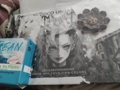 Матова тінь для повік Dark punk: 24 кольори для Хелловіну photo review