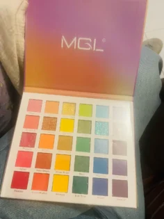 Тіні для повік високої пігментації - 30 кольорів для незабутніх образів photo review