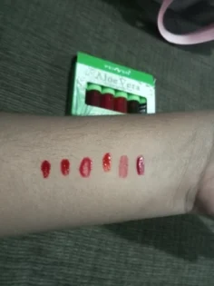 Глітерний блискучий бальзам для губ – 6 кольорів для яскравого вигляду photo review