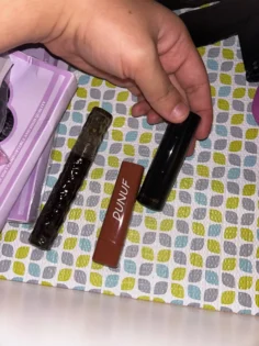 Дзеркальна зволожуюча помада — стійкий блиск для губ 2-в-1 | Ідеальний подарунок до Дня Валентина photo review