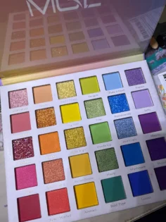 Тіні для повік високої пігментації - 30 кольорів для незабутніх образів photo review