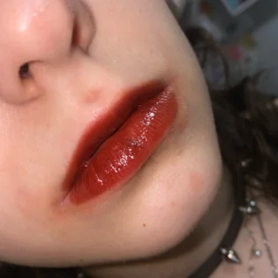 Ліпкондиціонер Transparent Lip Oil: волога та краса ваших губ photo review