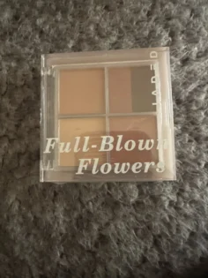 5-color Eyeshadow Palette - ідеальний вибір для натурального макіяжу photo review