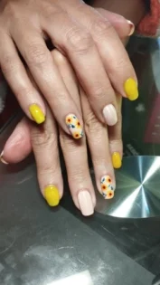 Гель для нігтів LILYCUTE: Темно-пурпурний гель лак для манікюру photo review