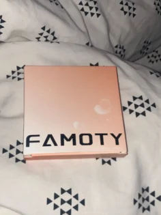 Хайлайтер Палітра 4 Color Face - Розкрийте природне сяйво photo review