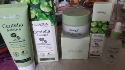 BIOAQUA Centella Asiatica: Кращий очищуючий засіб для вашої шкіри photo review