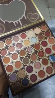 42 Colors Rainbow Eyeshadow Palette - Яскраві тіні для повік photo review