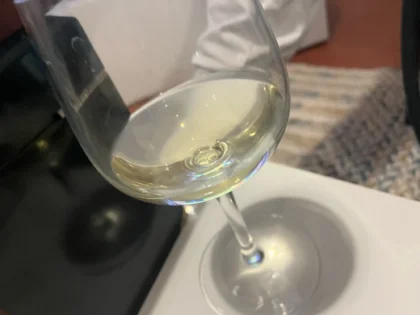 Гель-лак Clou Beaute: Яскравий Білосніжний Нейлон для Ваших Нігтів photo review