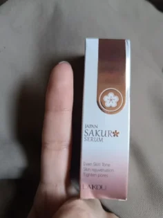 Сироватка LAIKOU Sakura: Зменшення зморшок та відновлення шкіри photo review