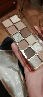 12 Color Eye Shadow Plate: Ідеальний вибір для початківців в макіяжі photo review