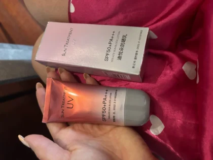 Сонцезахисний крем SPF 50+ для обличчя та тіла - Максимальний захист photo review